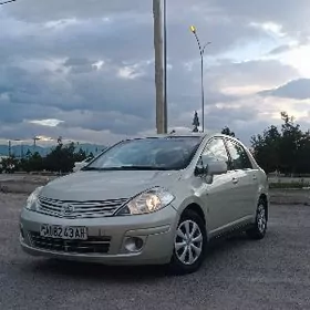 Nissan Versa 2008