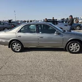 Toyota Camry 1999