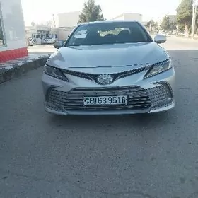Toyota Camry 2022
