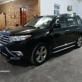 Toyota Highlander 2013