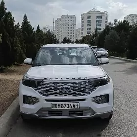 Ford Explorer 2022
