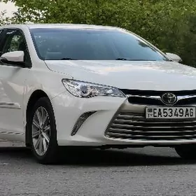 Toyota Camry 2017