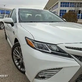 Toyota Camry 2020