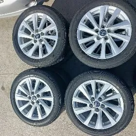 2023 Camry le diska teker