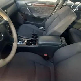 Mercedes-Benz C-Class 2003