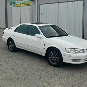Toyota Camry 1998