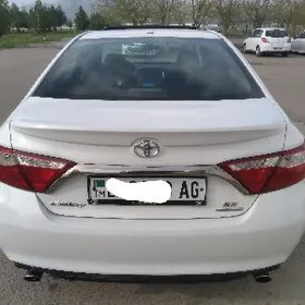 Toyota Camry 2017