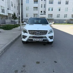 Mercedes-Benz ML350 2013