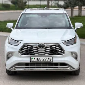 Toyota Highlander 2020