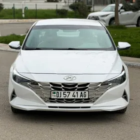 Hyundai Elantra 2021