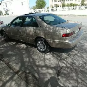 Toyota Camry 1999