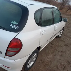 Daihatsu Sirion 2004