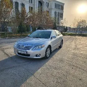 Toyota Camry 2011