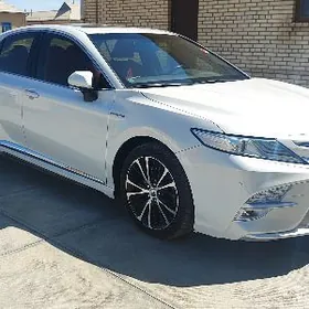 Toyota Camry 2020