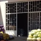 Zerger bazarda magazin