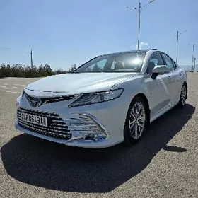 Toyota Camry 2022