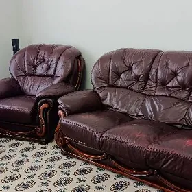 Diwan koja ухоженный диван