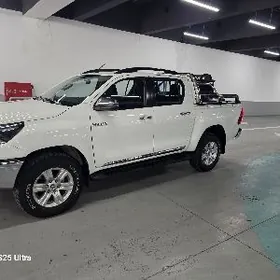 Toyota Hilux 2021