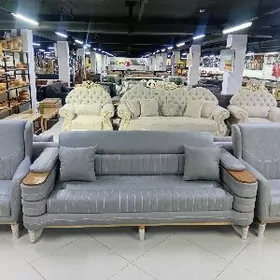 Diwan troýka.Тройка диван