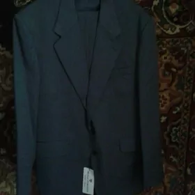 Мужский костюм