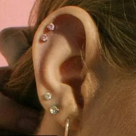 gulak deşýan öýňüze baryp