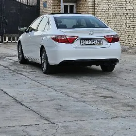 Toyota Camry 2016