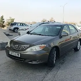 Toyota Camry 2004