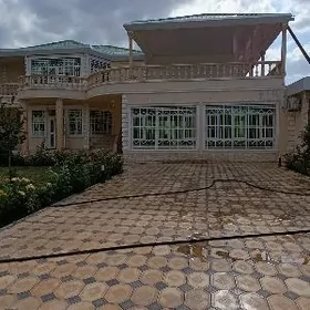 Yanbas Arenda 10 Komnat