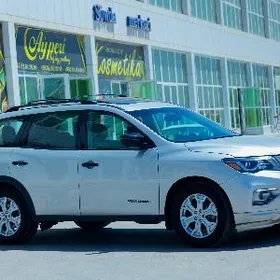 Nissan Pathfinder 2020