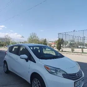 Nissan Versa Note 2016