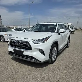 Toyota Highlander 2020