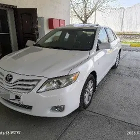 Toyota Camry 2011