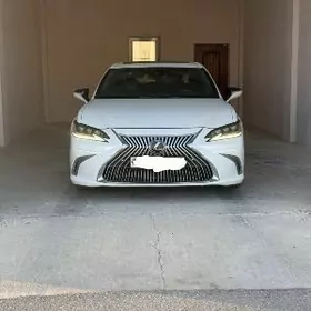 Lexus ES 350 2018