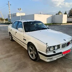 BMW 525 1990