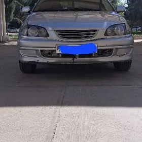 Toyota Avensis 1998
