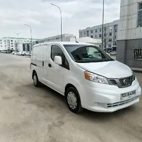 Nissan NV200 2020