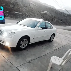 Mercedes-Benz E320 2003