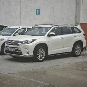 Toyota Highlander 2017