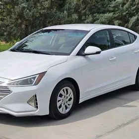 Hyundai Elantra 2019