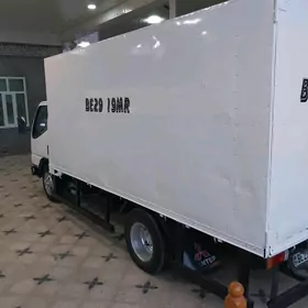 Mitsubishi Canter 2001