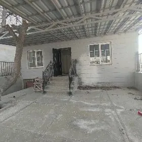 4комн 1этаж с пристройко