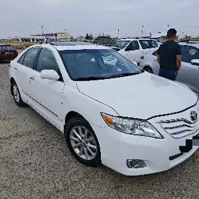 Toyota Camry 2011