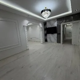 Lenin Sayol Elitka 3Komnat