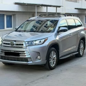 Toyota Highlander 2018