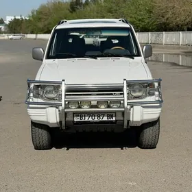 Mitsubishi Pajero 1998