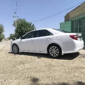 Toyota Camry 2014