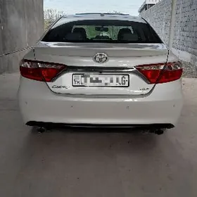 Toyota Camry 2015