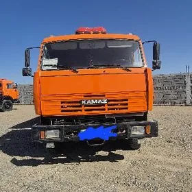 Kamaz 6520 2013