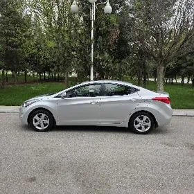 Hyundai Elantra 2012