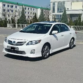 Toyota Corolla 2013